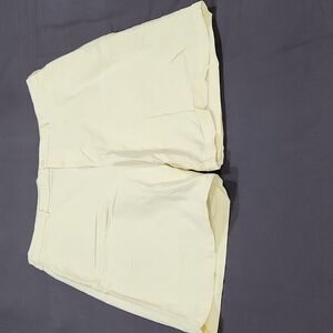 Izod Shorts - Yellow - 40 - Like New